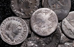 Almanya'da Tarihi Keşif: Hadrianus Dönemine Ait 934 Roma Gümüşü Bulundu