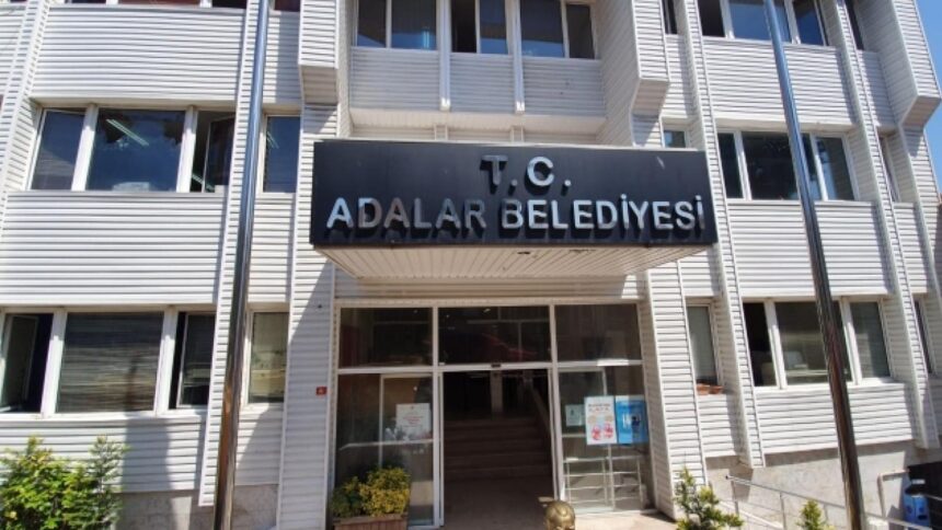 Adalar Belediyesi'nde Başkan Vekilliği Seçimi Sonuçlandı: Kemal Türkyılmaz Göreve Geldi