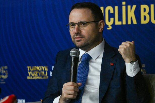 Adalet Bakanı Gürlek'ten Terörle Mücadelede 'Silah Bırakma' Vurgusu