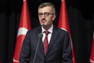 İletişim Başkanı Burhanettin Duran'dan TSK Güçlendirme Vakfı'na Kuruluş Yıl Dönümü Mesajı
