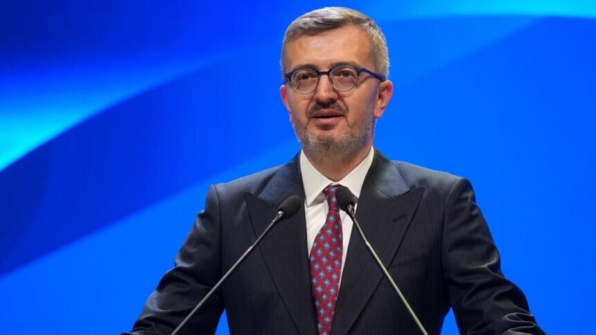 İletişim Başkanı Duran: Türkçe, Geçmişten Geleceğe Uzanan En Güçlü Köprüdür
