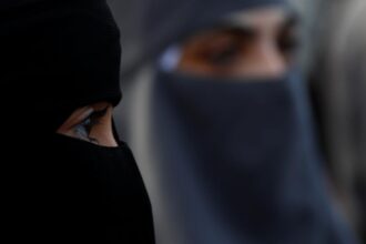 İtalya'da Eğitim ve Kamusal Alanda Yeni Düzenleme: Yabancı Öğrenci Kotası ve Burka Yasağı