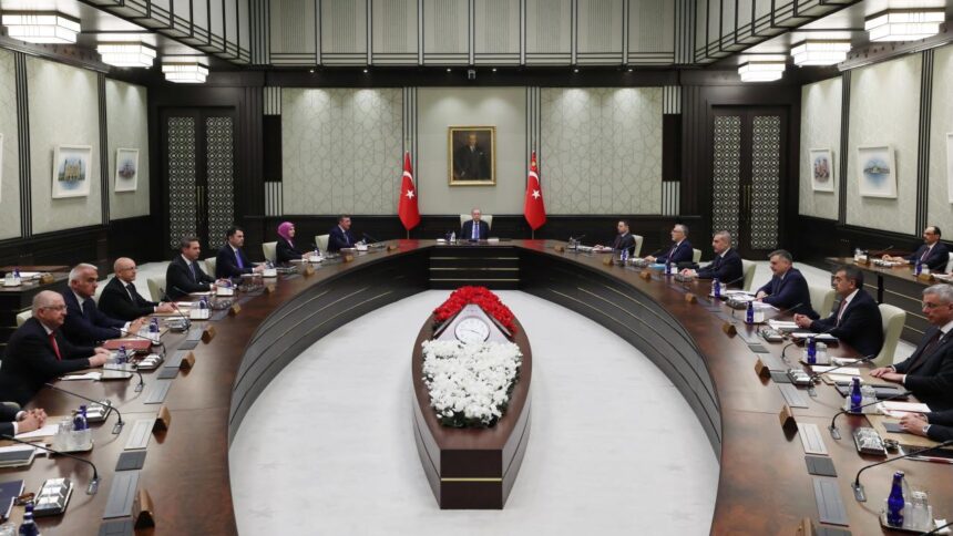 Kabine Beştepe'de Toplanıyor: Gündemde Fon Soruşturması ve Terörle Mücadele Var