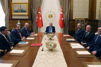 Cumhurbaşkanı Erdoğan, Ankara Valisi Canbolat ile Beştepe'de Görüştü