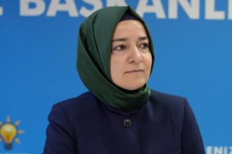 AK Parti Genel Başkan Yardımcısı Fatma Betül Sayan Kaya Görevinden Ayrıldı