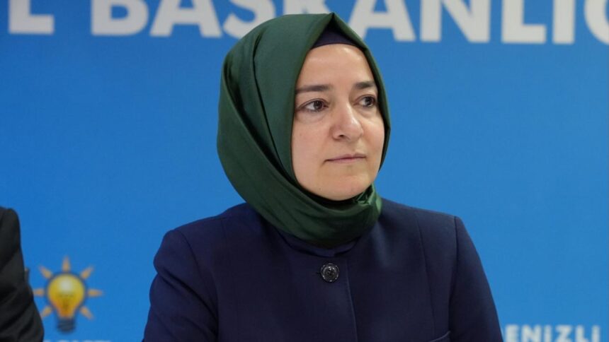 AK Parti Genel Başkan Yardımcısı Fatma Betül Sayan Kaya Görevinden Ayrıldı