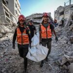 Gazze'nin Kuzeyinde Enkaz Altından 101 Filistinlinin Naaşı Çıkarıldı