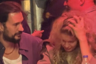 Burcu Biricik ve Emre Yetkin'in Beyoğlu'nda Duygusal Anları