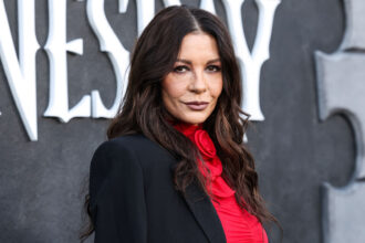 Catherine Zeta-Jones'tan 'Torpil' İddialarına Sert Yanıt: Çocuklarım Avantajlı Değil