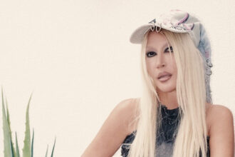 Hande Yener Müzik Kariyerinin Ardından Moda Dünyasında Avrupa'ya Açılıyor