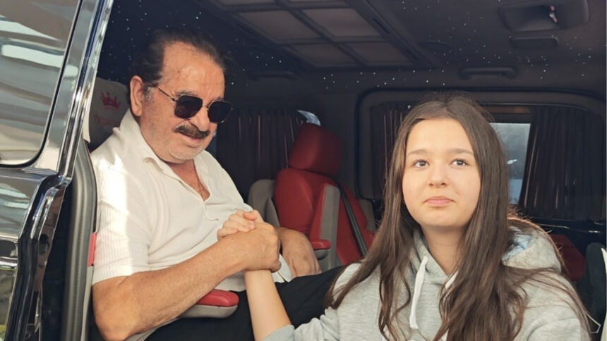 İbrahim Tatlıses'ten Kızına Okul Çıkışı Sürprizi