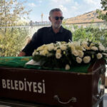 Ünlü Oyuncu Atilla Saral'ın Acı Günü: Ablası Derya Saral Hayatını Kaybetti