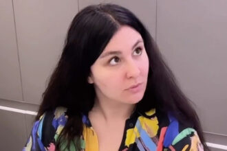 Yasemin Sakallıoğlu'ndan Sosyal Medyada Bebek Paylaşımı Yapanlara Tepki