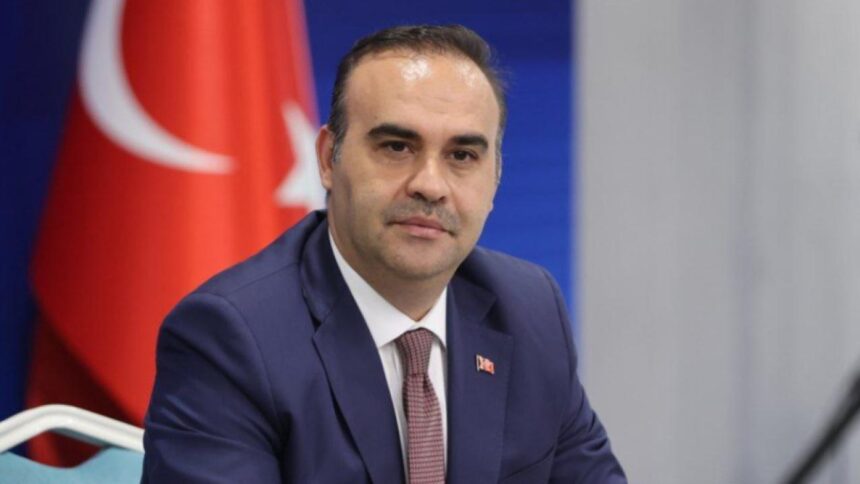 Bakan Kacır'dan Savunma Sanayii Hedefi: İlk 10 İhracatçı Arasına Gireceğiz