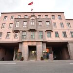 Milli Savunma Bakanlığı'ndan Yunanistan'a Uyarı: Antlaşmalara Uyun