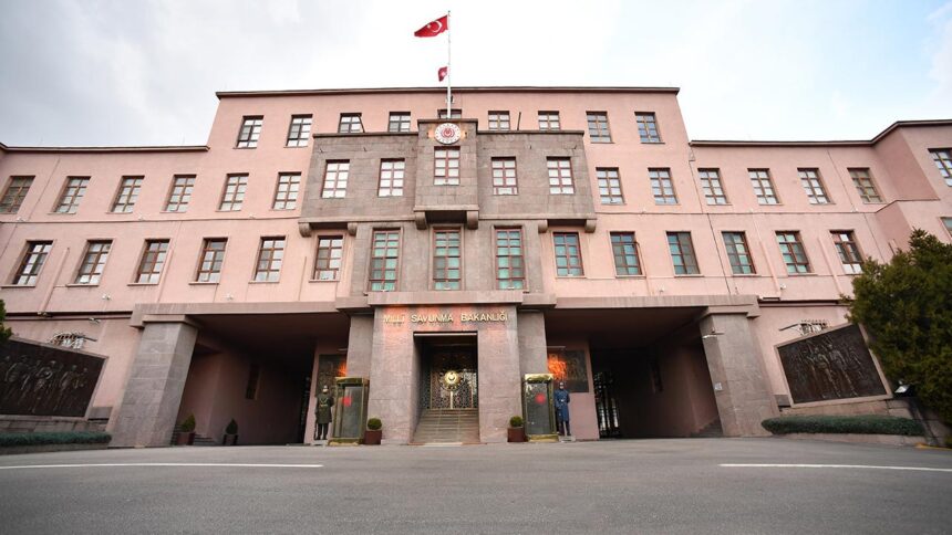 Milli Savunma Bakanlığı'ndan Yunanistan'a Uyarı: Antlaşmalara Uyun