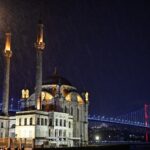 İstanbul'da Beklenen Sağanak Yağış Etkili Olmaya Başladı