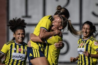Fenerbahçe Petrol Ofisi, UEFA Kadınlar Şampiyonlar Ligi'nde Minsk ile Kritik Randevuya Çıkıyor
