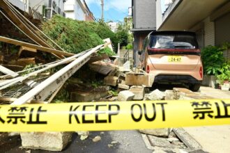 Japonya'yı Vuran Dujuan Tayfunu'nda Can Kaybı Artıyor