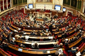 Fransa Senato Seçimlerinde Merkez Sağ Gücünü Korudu: Aşırı Sağ İlk Kez Grup Kuruyor