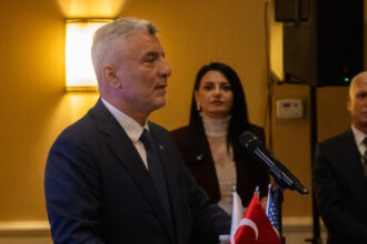 Ticaret Bakanı Bolat'tan ABD ile Ticaret Hedefi İçin 'Potansiyel' Vurgusu