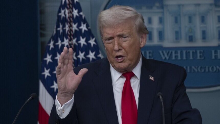 ABD Başkanı Trump'tan İran Açıklaması: "Sonunda Pes Edecekler"
