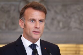 Macron'dan AB'ye Akaryakıt Çağrısı: Fiyatları Düşürmek İçin Standart Esnetme Talebi
