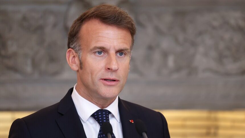 Macron'dan AB'ye Akaryakıt Çağrısı: Fiyatları Düşürmek İçin Standart Esnetme Talebi