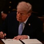ABD Başkanı Trump, Rusya'ya Yönelik Yeni Yaptırım Tasarısını İmzaladı