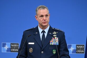 NATO'dan Avrupa Birliği'ne Savunma İş Birliği Uyarısı