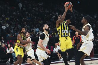 Fenerbahçe Tarfin, Basketbol Avrupa Ligi Süper Kupa'da Üçüncü Oldu