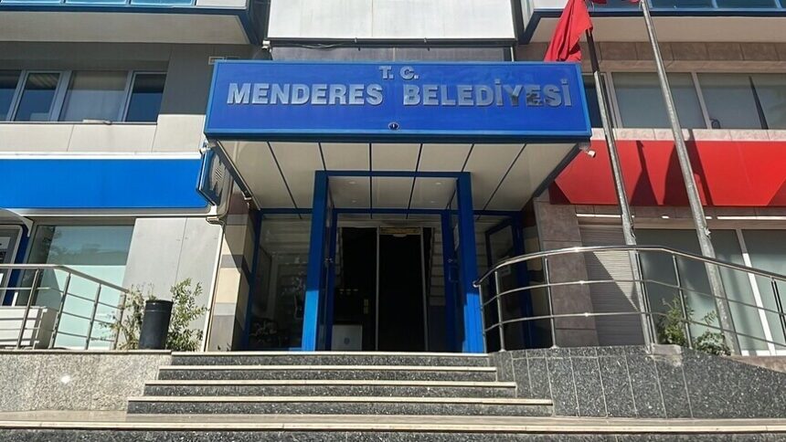 Menderes Belediyesi'ne Yönelik Rüşvet Operasyonu: 9 Gözaltı