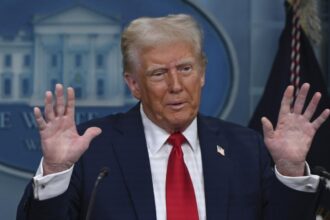 Donald Trump'tan Yapay Zeka Terimine Yeni İsim: 'Süper Zeka'