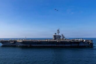 ABD Donanması'nda Kriz: USS Abraham Lincoln Mürettebatından 8 Kişi İntihar Girişiminde Bulundu