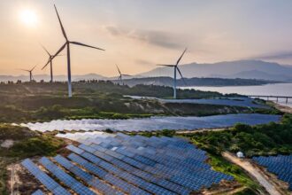 Türkiye'nin Elektrik Kurulu Gücünde Yenilenebilir Enerji Payı Yüzde 62,9'a Ulaştı