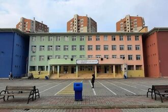 Başakşehir'deki Okul Saldırısında Tutuklama Kararı: 3 Kişi Cezaevine Gönderildi