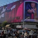 Tahran'da Dikkat Çeken Trump Afişi: Ankara'daki Gizli Plan İddiası Gündemde