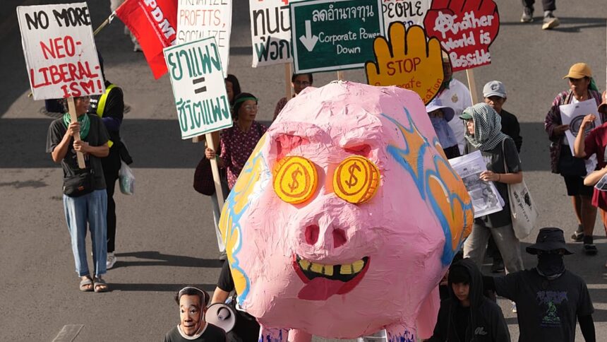 Bangkok'ta IMF ve Dünya Bankası Karşıtı Gösteri: Küresel Ekonomi Politikalarına Tepki