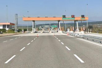 Manisa'da Feci Kaza: Tur Otobüsü ve Çekici Çarpıştı, 11 Can Kaybı