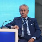 Bülent Arınç'tan Fon Krizi Uyarısı: Sorumlular Hesap Vermeli