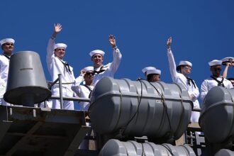 USS Abraham Lincoln Görevini Tamamladı: 265 Günlük Orta Doğu Seferi Sona Erdi