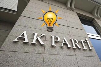 AK Parti'den Gazeteciler ve Siyasetçiye 1,6 Milyon TL'lik Tazminat Davası
