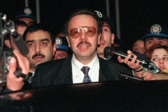 Eski Bakan Arif Ahmet Denizolgun'un Ölümüne İlişkin Adli Tıp Görevlilerine Dava