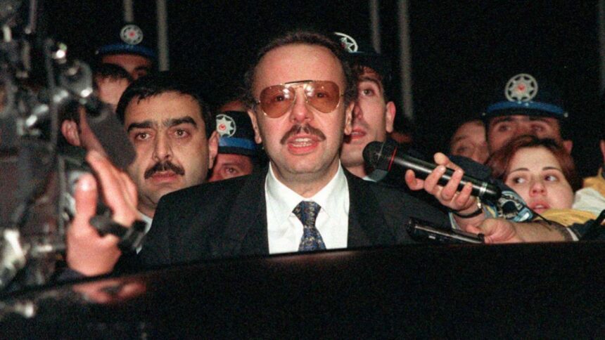 Eski Bakan Arif Ahmet Denizolgun'un Ölümüne İlişkin Adli Tıp Görevlilerine Dava