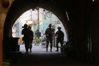 İsrail Ordusu Batı Şeria'da Operasyon Düzenledi: 18 Gözaltı
