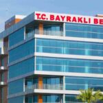 Bayraklı Belediyesi'ne Yönelik Yolsuzluk Operasyonu: 45 Gözaltı