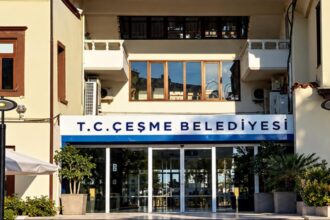 Çeşme Belediyesi'ne Yönelik Operasyonda 10 Tutuklama