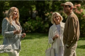 Netflix'in Fenomen Dizisi The Watcher 2. Sezon İçin Kamera Karşısına Geçiyor