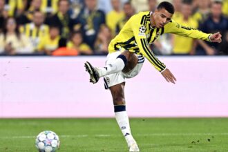 Fenerbahçe, Şampiyonlar Ligi'nde Aston Villa Deplasmanına Çıkıyor