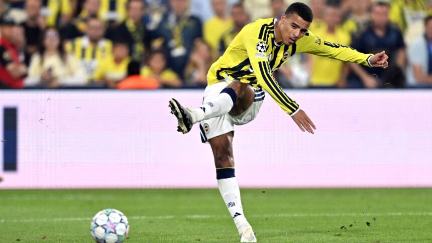 Fenerbahçe, Şampiyonlar Ligi'nde Aston Villa Deplasmanına Çıkıyor